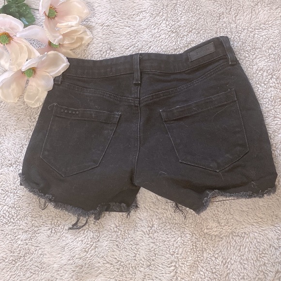 Blank NYC The Fulton Shorts - Picture 4 of 4